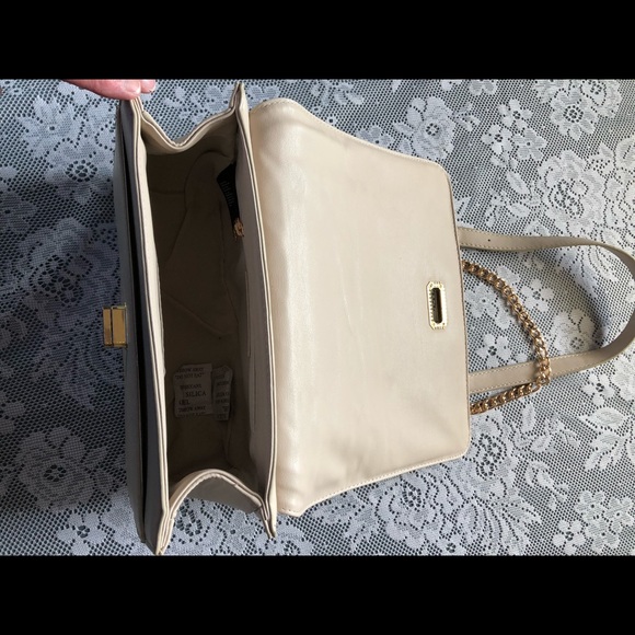 Badgley Mischka Crossbody Vegan Leather Purse - Picture 4 of 6